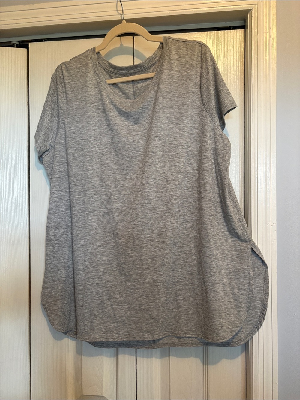 Women's Short Sleeve Crewneck Tee - Heathered Gray